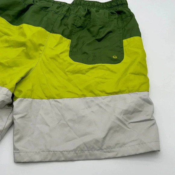 Nike CJ4486-326 Men's Sportswear City Edition Shorts Loose Fit Green Size L - Picture 9 of 9